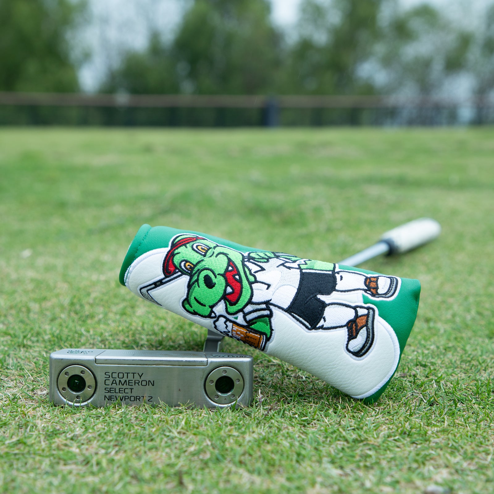 Crocodile cartoon theme golf putter headcovers